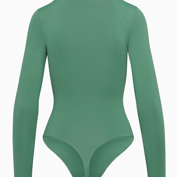 Aritzia Baboon Contour Crew Longsleeve Bodysuit (Forest Green) - Picture 3 of 7